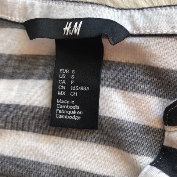 🔥3 for $20- H&M Striped Henley - Picture 2 of 2